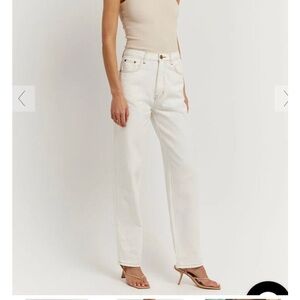 NWT Dissh White Jeans